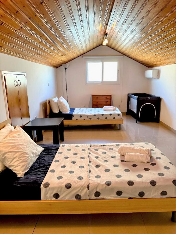Sayers Beachfront Villa Perivolia Buitenkant foto